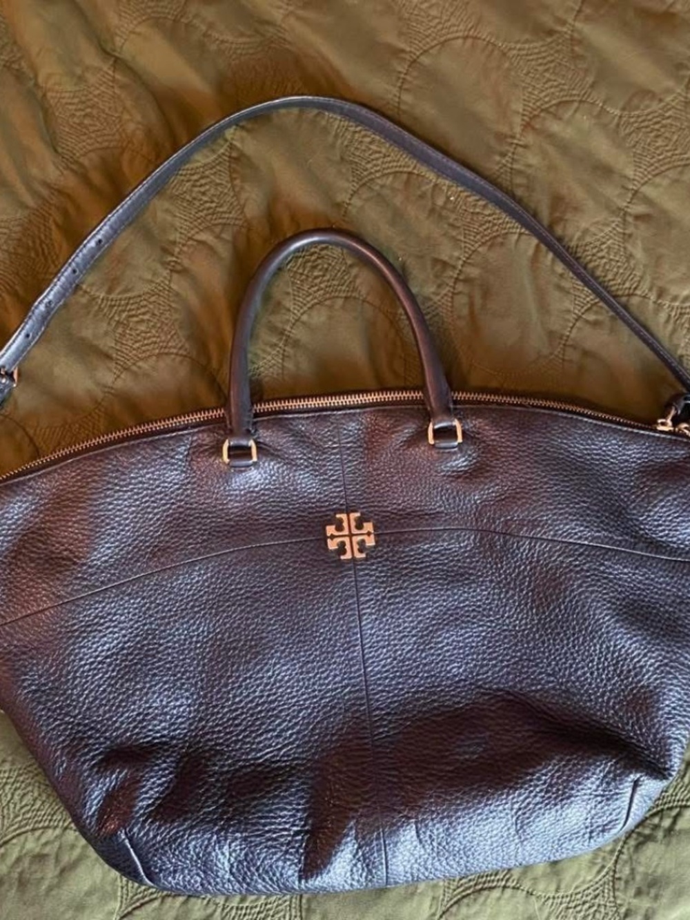 Tory Burch Ivy Slouch Leather Bag